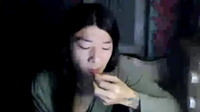 Snapshot of CarlyJoy chatting on 11/26/25, 04:40 CarlyJoy online show from 11/26/25, 04:40