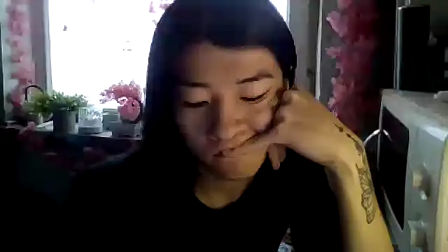 CarlyJoy online show from 12/20/25, 09:12