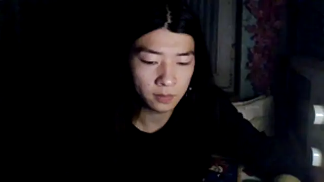 Snapshot of CarlyJoy chatting on 12/15/25, 04:13 CarlyJoy online show from 12/15/25, 04:13