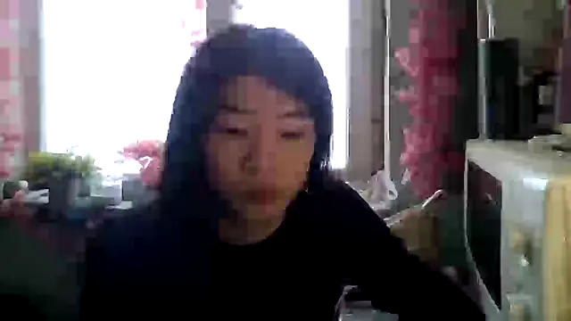 Snapshot of CarlyJoy chatting on 12/17/25, 07:35 CarlyJoy online show from 12/17/25, 07:35