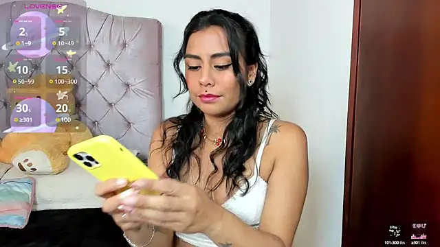 im amber online show from 03/20/25, 01:37