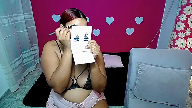 Snapshot of violeta_rous chatting on 05/27/26, 01:18 violeta rous online show from 05/27/26, 01:18