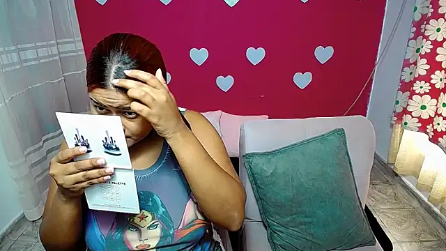 Snapshot of violeta_rous chatting on 05/17/26, 03:23 violeta rous online show from 05/17/26, 03:23