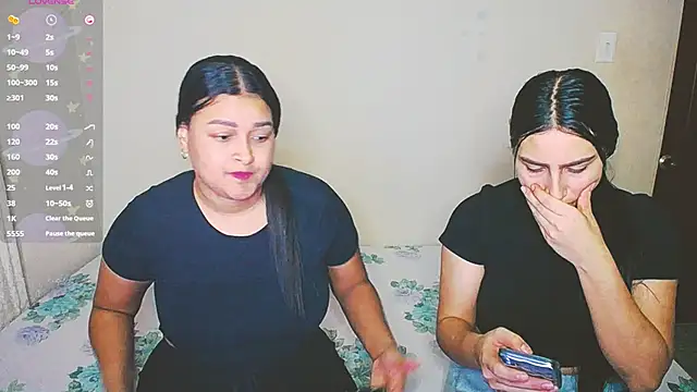 Snapshot of violeta_rous chatting on 03/19/25, 03:30 violeta rous online show from 03/19/25, 03:30