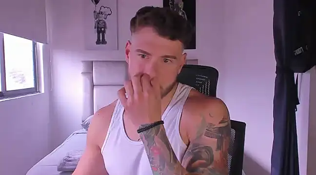 Snapshot of paul_rogerr chatting on 02/18/25, 04:47 paul rogerr online show from 02/18/25, 04:47