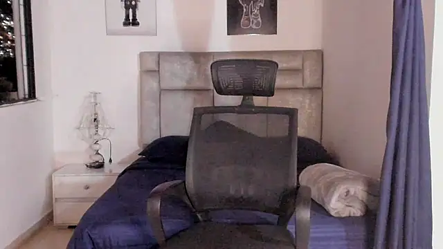 Snapshot of paul_rogerr chatting on 11/05/25, 12:58 paul rogerr online show from 11/05/25, 12:58