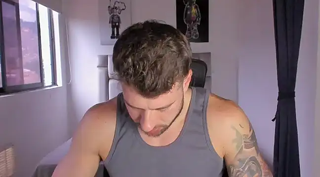 Snapshot of paul_rogerr chatting on 02/28/25, 10:39 paul rogerr online show from 02/28/25, 10:39