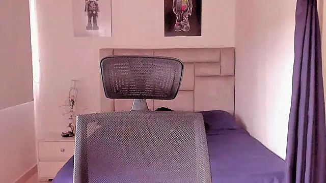 Snapshot of paul_rogerr chatting on 11/02/25, 04:45 paul rogerr online show from 11/02/25, 04:45