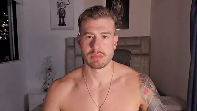 Snapshot of paul_rogerr chatting on 11/07/25, 01:43 paul rogerr online show from 11/07/25, 01:43