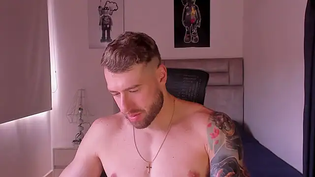 Snapshot of paul_rogerr chatting on 11/01/25, 05:29 paul rogerr online show from 11/01/25, 05:29