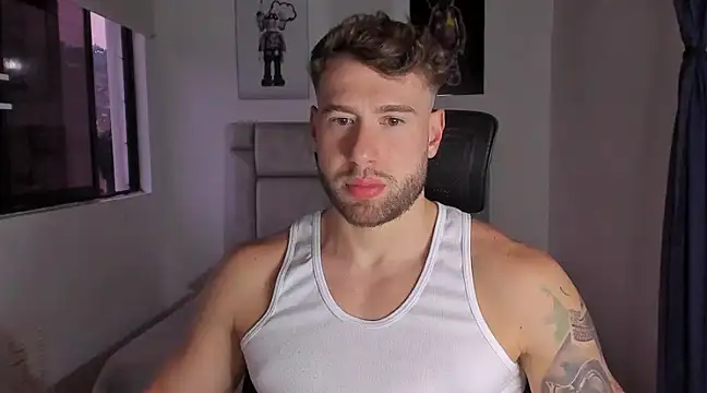 Snapshot of paul_rogerr chatting on 03/14/25, 11:22 paul rogerr online show from 03/14/25, 11:22