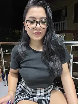 Snapshot of Natha_Fantasy chatting on 09/25/25, 11:33 Natha Fantasy online show from 09/25/25, 11:33