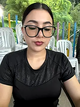 Snapshot of Natha_Fantasy chatting on 09/27/25, 11:00 Natha Fantasy online show from 09/27/25, 11:00