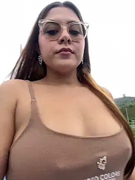 Snapshot of Natha_Fantasy chatting on 01/03/25, 10:29 Natha Fantasy online show from 01/03/25, 10:29