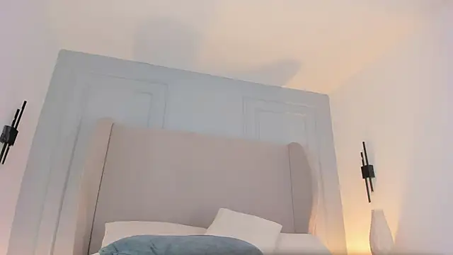 chloe d online show from 04/30/26, 10:33