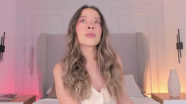 chloe d online show from 10/30/25, 11:52