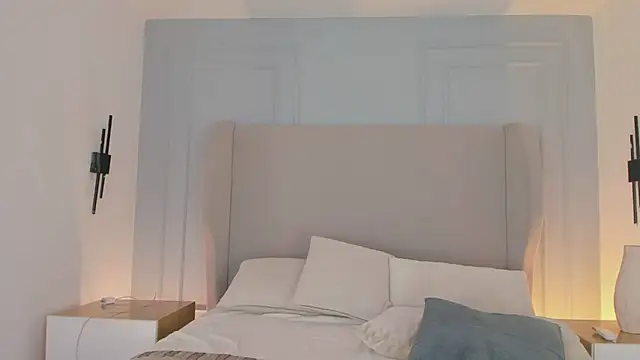chloe d online show from 04/20/26, 01:45