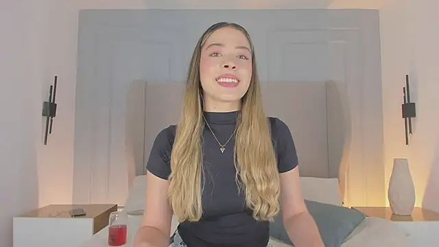 chloe d online show from 04/10/26, 12:23