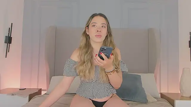 chloe d online show from 05/21/26, 12:02