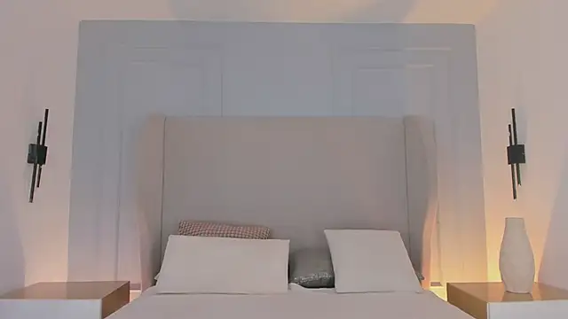 chloe d online show from 03/25/26, 12:04