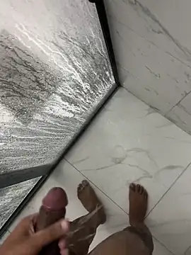 Snapshot of Tintola chatting on 02/09/26, 12:19 Tintola online show from 02/09/26, 12:19