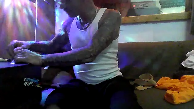 deepstroker42071 online show from 04/09/26, 09:48