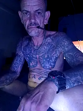 deepstroker42071 online show from 10/10/25, 07:42