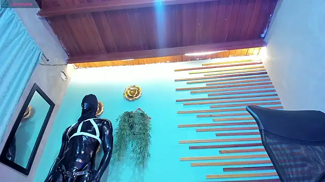 sofiaa ebony online show from 11/27/25, 01:22