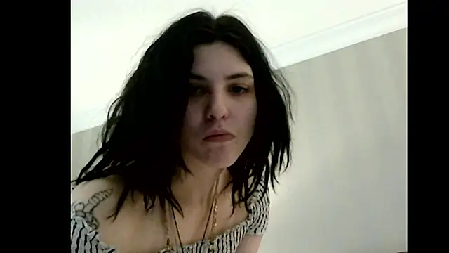 Snapshot of bexs780 chatting on 12/27/24, 10:45 bexs780 online show from 12/27/24, 10:45