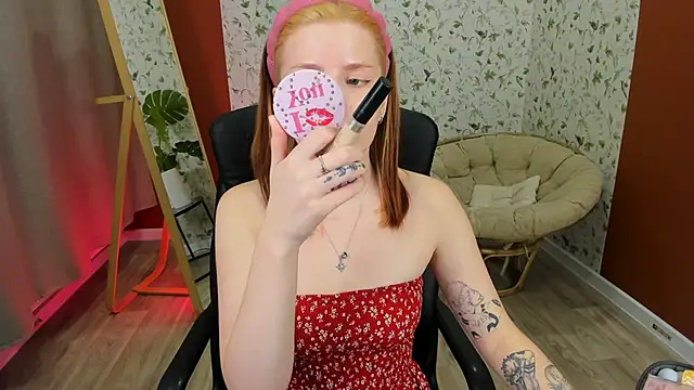 Mira  Blush online show from 11/29/25, 01:44