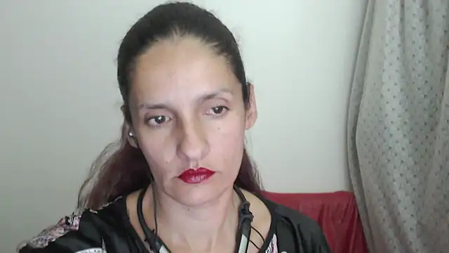 Snapshot of catalina_duran1 chatting on 02/16/26, 05:17 catalina duran1 online show from 02/16/26, 05:17