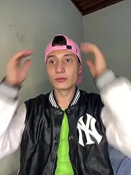 the littleangel1 online show from 01/04/25, 08:16