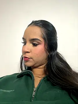 Snapshot of halley5_ chatting on 10/22/25, 11:03 halley5  online show from 10/22/25, 11:03