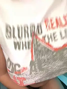 Snapshot of halley5_ chatting on 02/03/25, 09:07 halley5  online show from 02/03/25, 09:07