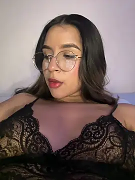 Snapshot of halley5_ chatting on 03/23/25, 12:58 halley5  online show from 03/23/25, 12:58