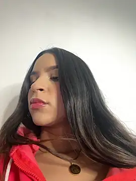 Snapshot of halley5_ chatting on 10/27/25, 11:16 halley5  online show from 10/27/25, 11:16