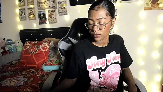 Cristal Jonasxh online show from 11/06/25, 04:16