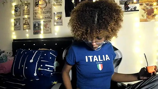 Cristal Jonasxh online show from 10/17/25, 05:22