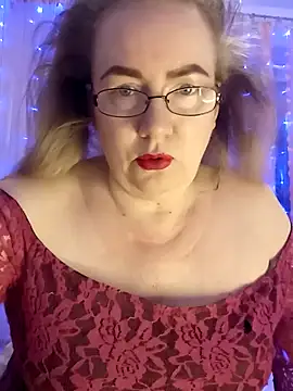 Snapshot of stiflers_momy chatting on 02/19/26, 07:22 stiflers momy online show from 02/19/26, 07:22