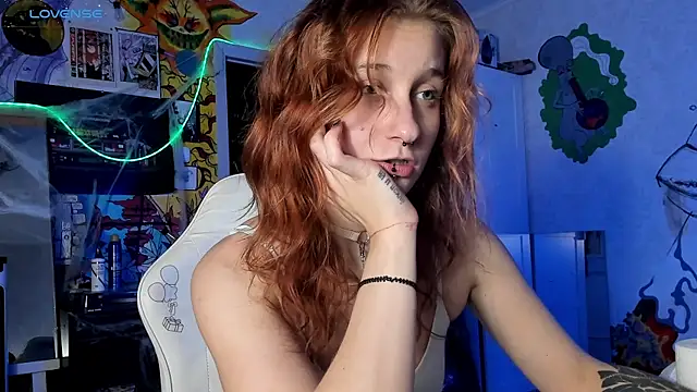 Sunny Mouse  online show from 10/22/25, 03:55