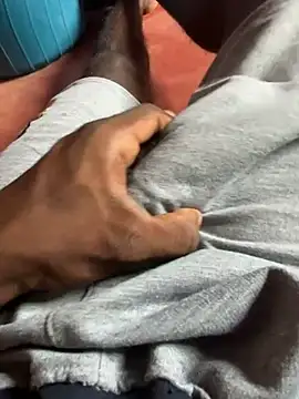 Yurt000 online show from 03/22/25, 05:17