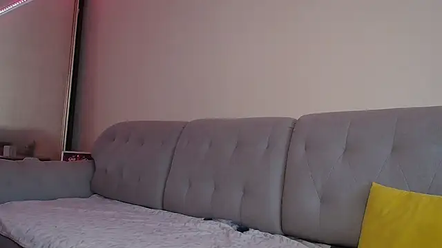 KathrineBerry online show from 12/17/25, 05:34