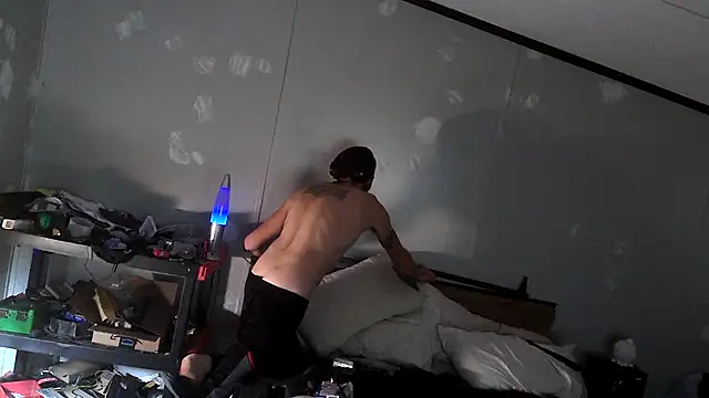 Bi curious86 online show from 11/09/25, 07:01