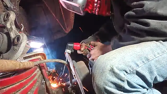 Bi curious86 online show from 11/15/25, 01:53