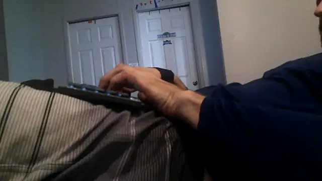 Bi curious86 online show from 04/02/26, 06:42