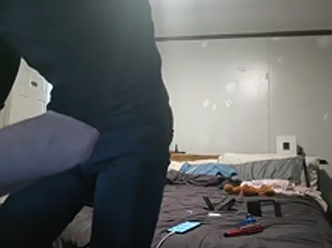 Bi curious86 online show from 11/28/25, 09:59