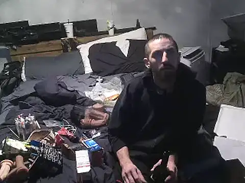 Bi curious86 online show from 02/15/26, 06:36