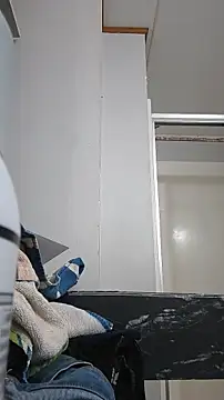 Bi curious86 online show from 11/11/25, 04:18