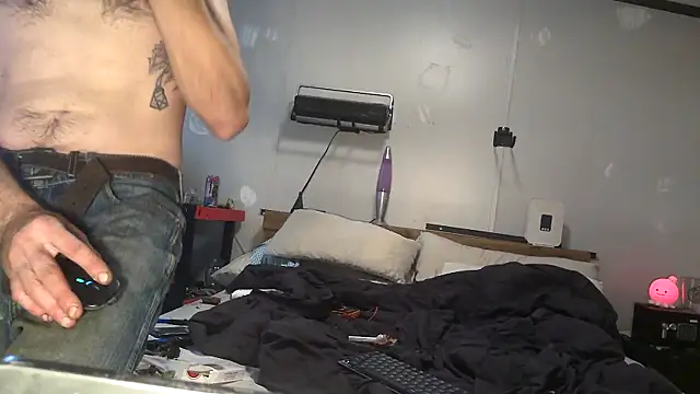 Bi curious86 online show from 11/16/25, 09:41