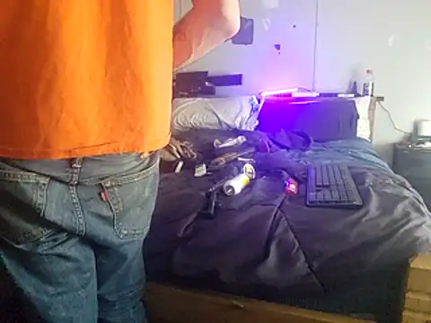 Bi curious86 online show from 04/12/26, 05:11